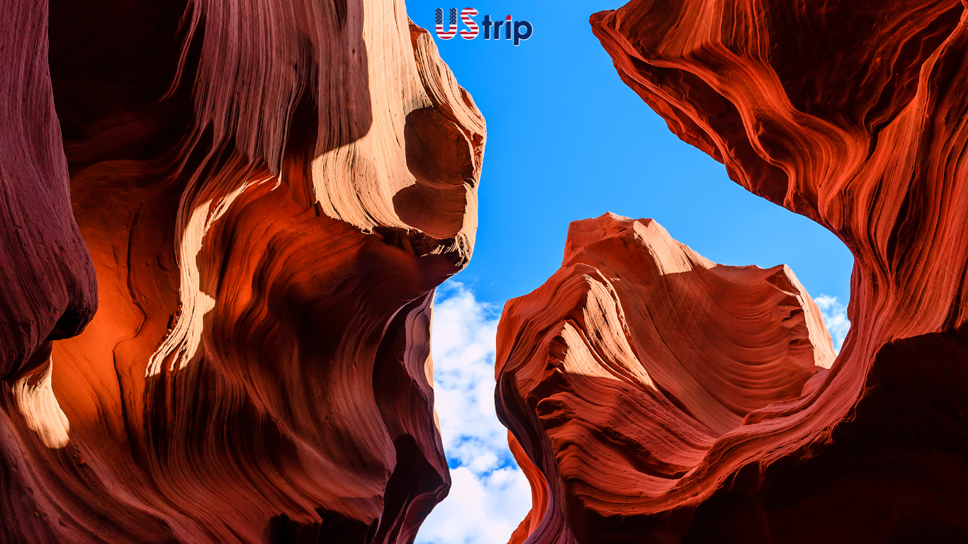 HẺM LINH DƯƠNG– TUYỆT TÁC ÁNH SÁNG KỲ ẢO TRONG HÀNH TRÌNH DU LỊCH BỜ TÂY MỸ