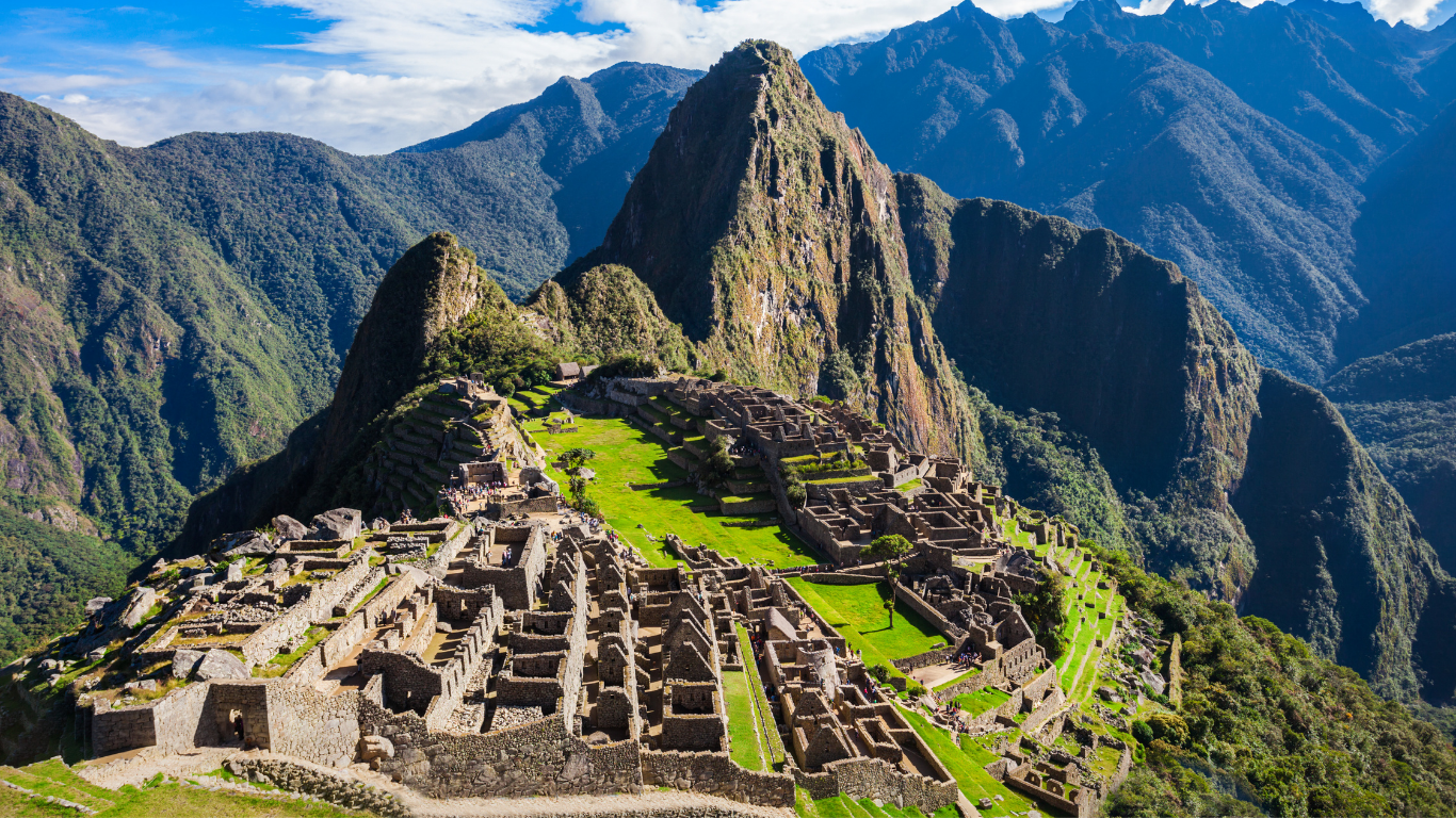 “MACHU PICCHU – KỲ QUAN GIỮA TRỜI MÂY: BÍ ẨN THÀNH PHỐ BỊ LÃNG QUÊN MÀ BẤT KỲ TOUR DU LỊCH NAM MỸ NÀO CŨNG PHẢI GHÉ!”